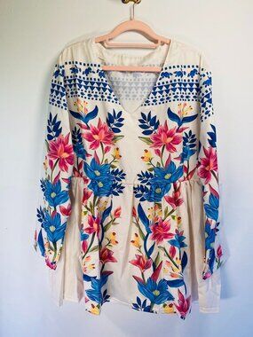 NEW 3XL Floral V-Neck Tunic Top With Blue & Pink Print 3XL Lightweight & Comfort